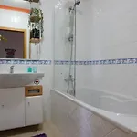 Amazing By The Ocean - Fully Equipped! 아파트 *